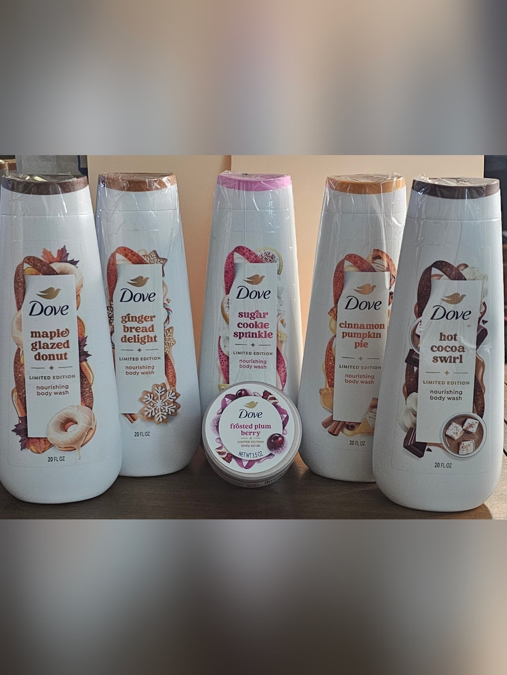 Dove LIMITED EDITION Holiday Treats Body Care Set